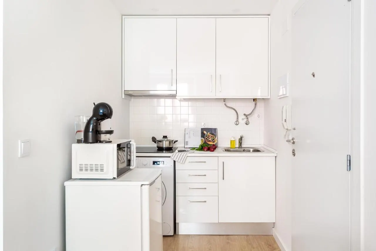 Altido Charming Apartments Near Necessidades Palace Лиссабон